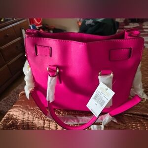 Woman's Large Pocketbook